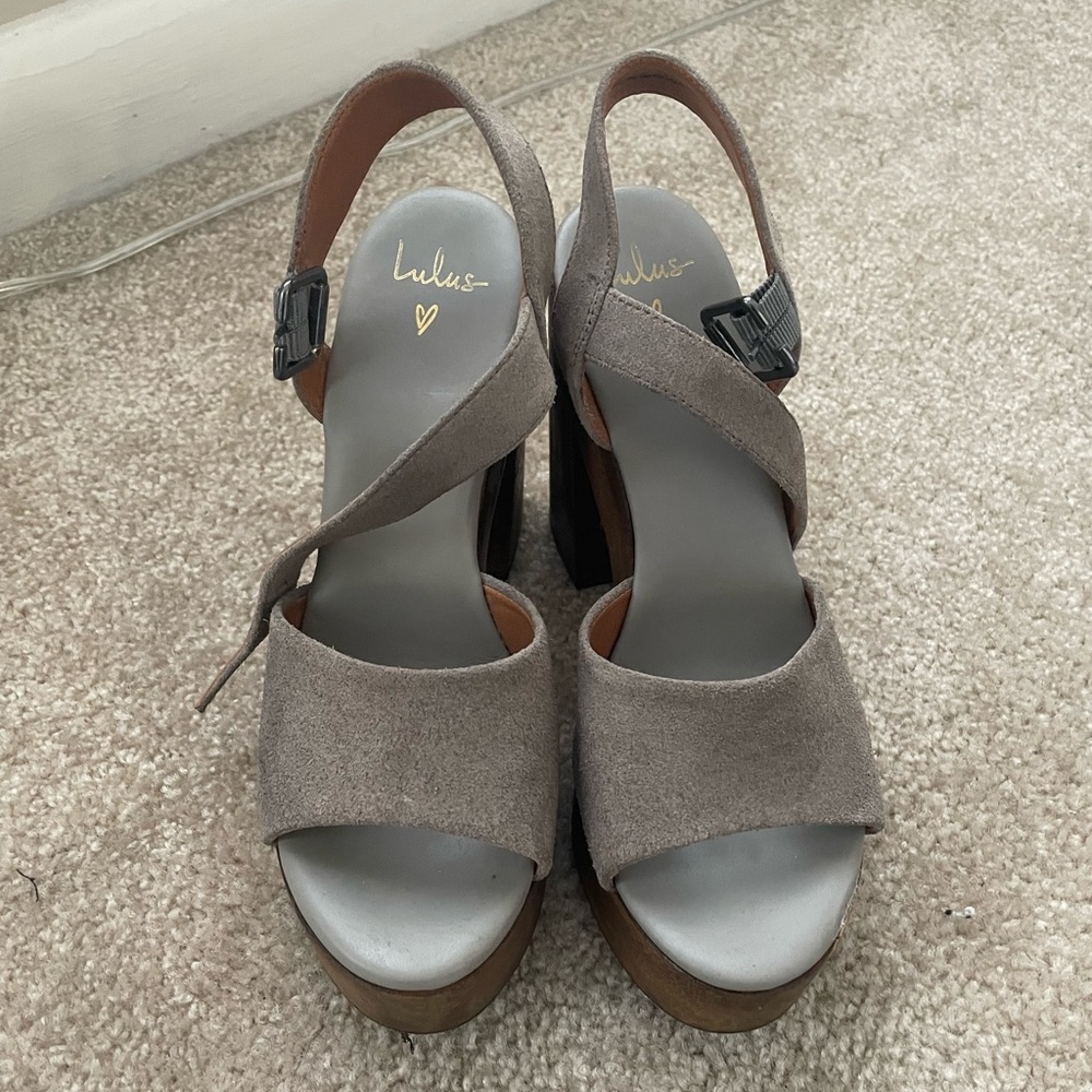 Size 7.5 Lulu’s heels - Picture 1 of 4